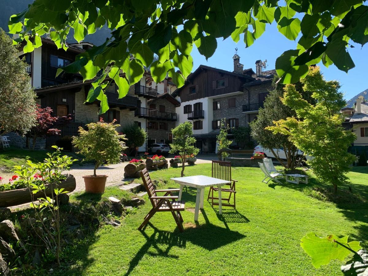 Ferienwohnung Hameau De Jadis Pré-Saint-Didier Exterior foto