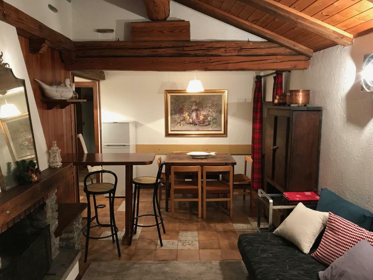 Ferienwohnung Hameau De Jadis Pré-Saint-Didier Exterior foto
