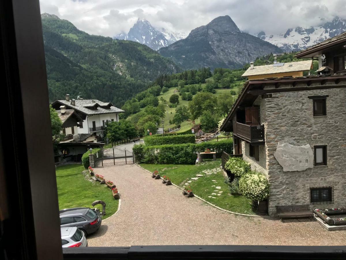 Ferienwohnung Hameau De Jadis Pré-Saint-Didier Exterior foto